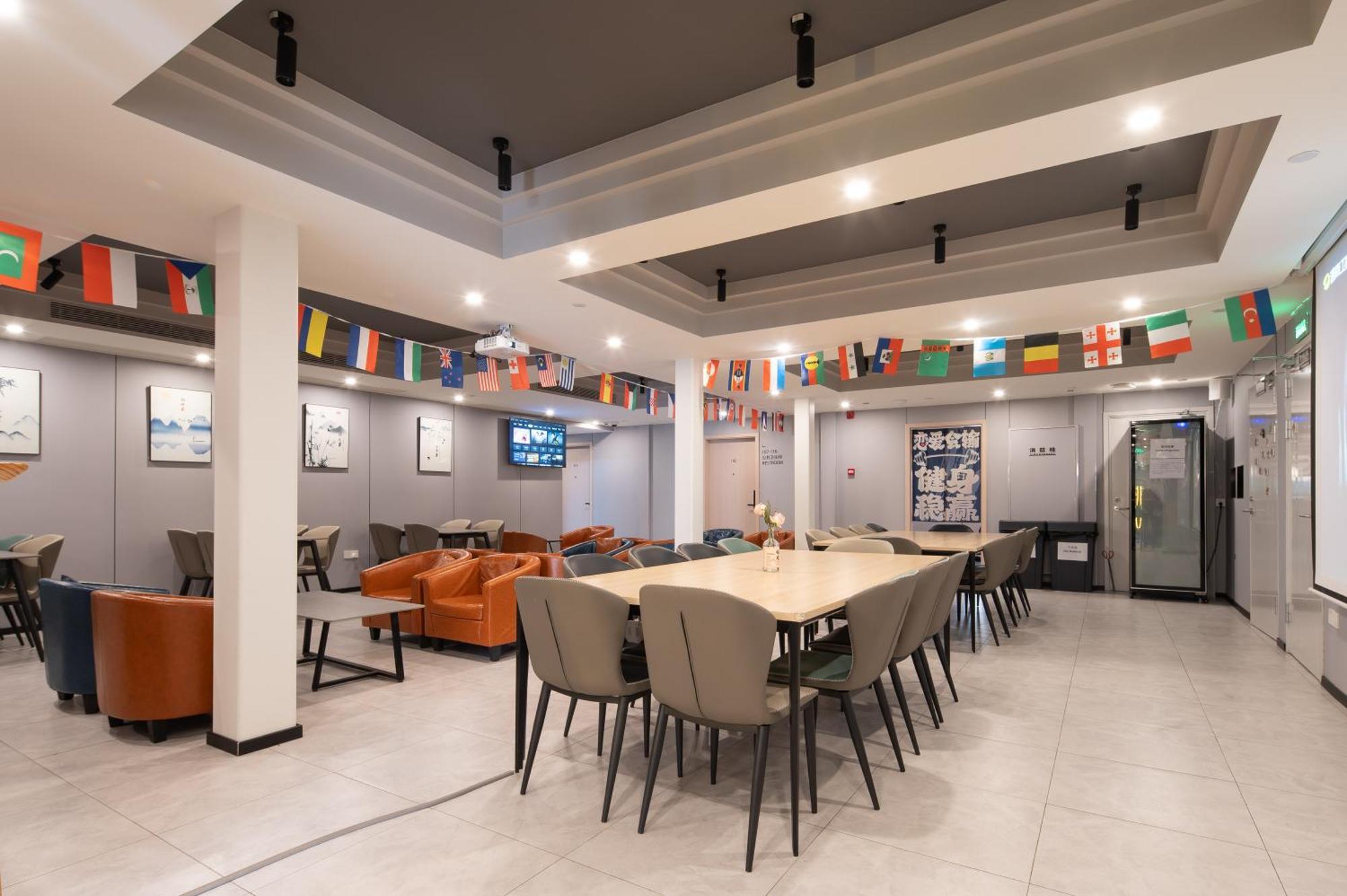 Dayin International Youth Hostel -Near People'S Square & Old Town -Social Area -Bar -Cafe -Gym -Free Laundry Luggage Storage -24H Front Desk -English Service Shanghái Exterior foto