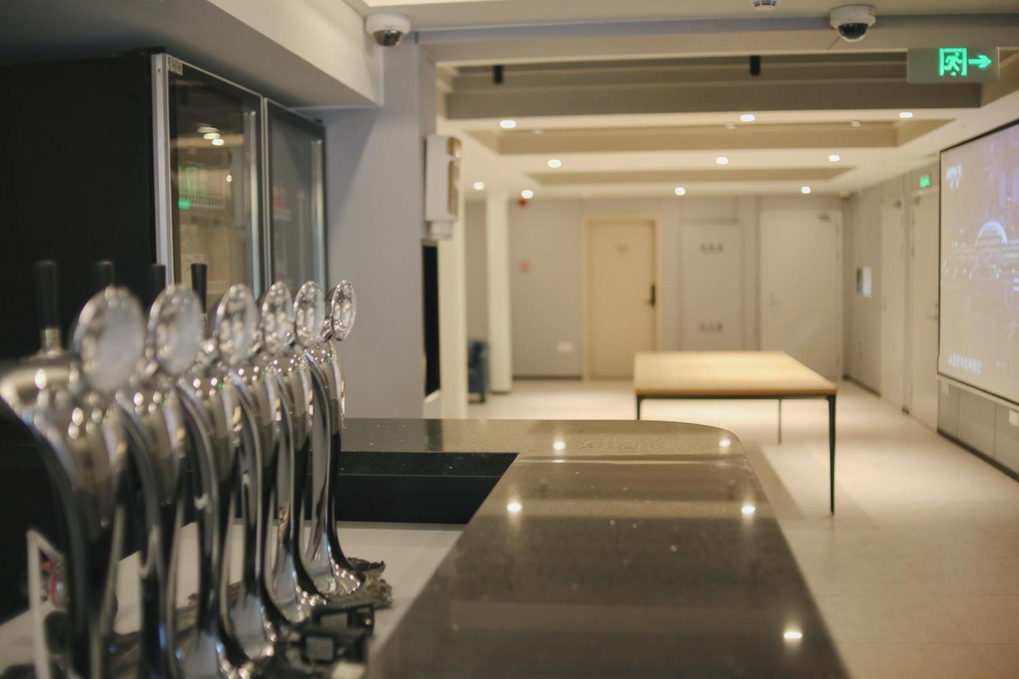 Dayin International Youth Hostel -Near People'S Square & Old Town -Social Area -Bar -Cafe -Gym -Free Laundry Luggage Storage -24H Front Desk -English Service Shanghái Exterior foto