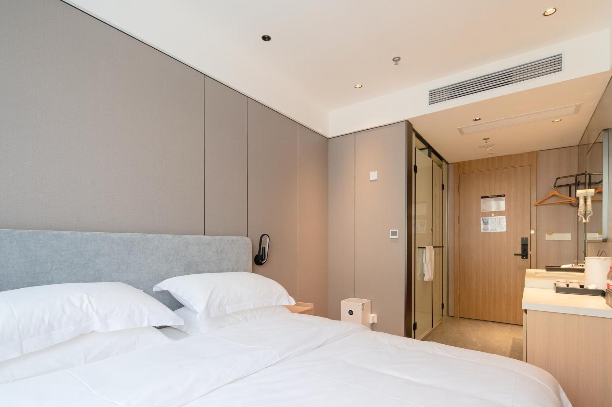 Dayin International Youth Hostel -Near People'S Square & Old Town -Social Area -Bar -Cafe -Gym -Free Laundry Luggage Storage -24H Front Desk -English Service Shanghái Exterior foto